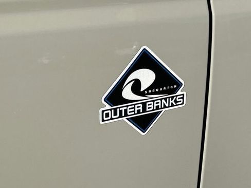 New 2025 Ford Bronco Outer Banks w/ Sasquatch Package AWD/4WD image 12