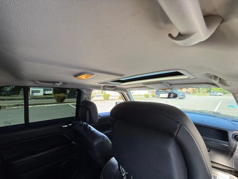 Used 2015 Jeep Patriot High Altitude FWD image 36