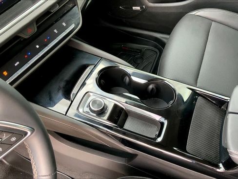 Used 2024 Buick Envision Preferred image 17