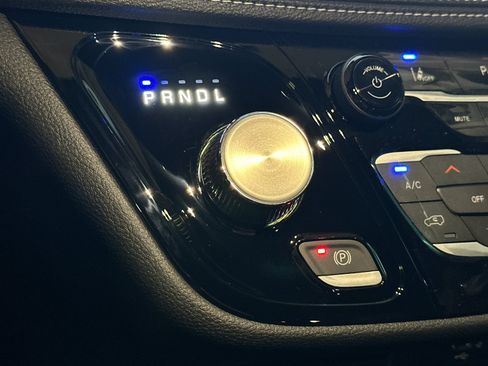 New 2026 Chrysler Pacifica Select image 21