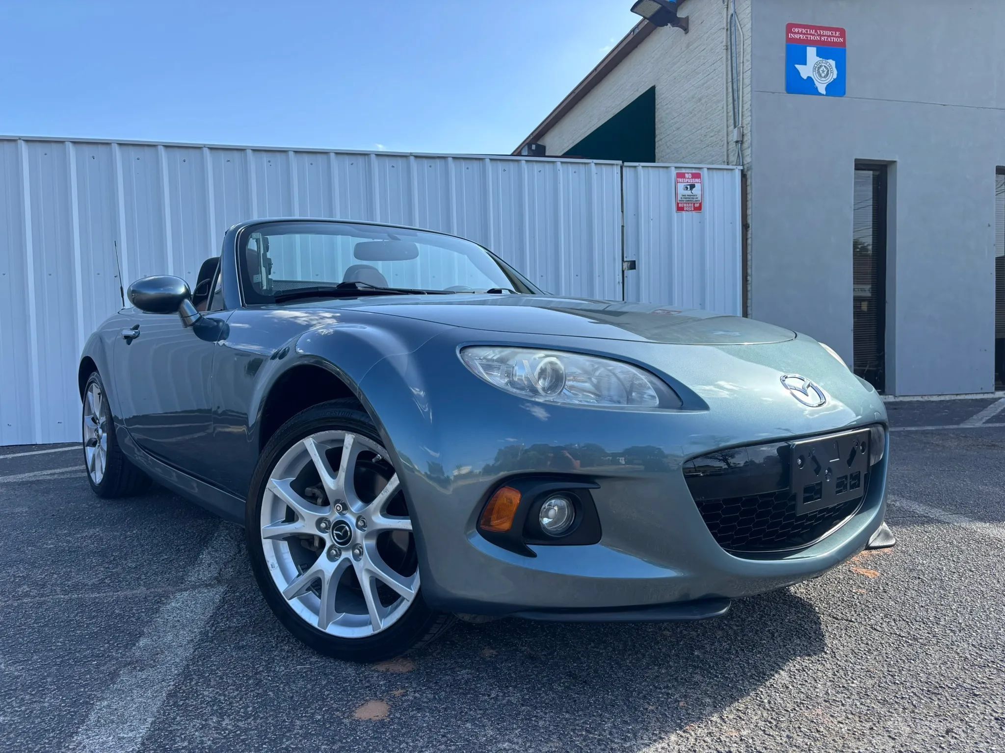 Used 2013 MAZDA MX-5 Miata Grand Touring RWD image 9
