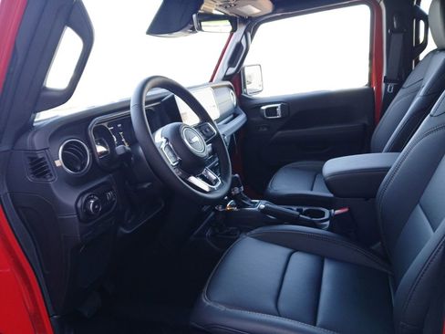 New 2026 Jeep Wrangler Unlimited Sahara AWD/4WD image 19