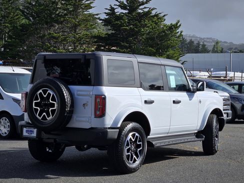 New 2026 Ford Bronco Outer Banks AWD/4WD image 4