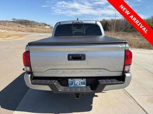 Used 2023 Toyota Tacoma SR image 5