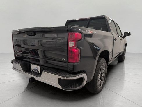 Used 2024 Chevrolet Silverado 1500 LT AWD/4WD image 19