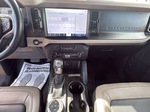 Used 2023 Ford Bronco Wildtrak AWD/4WD image 21