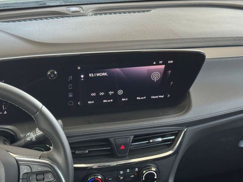 Used 2025 Buick Encore GX Preferred FWD image 17
