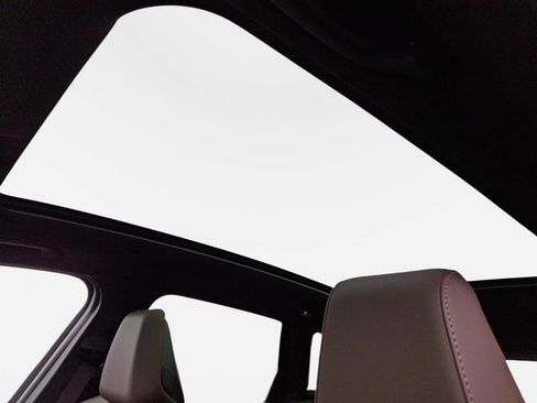 Used 2026 BMW X3 xDrive30 w/ Convenience Package image 11