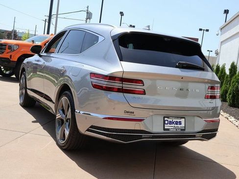 Used 2025 Genesis GV80 3.5T Prestige AWD/4WD image 3