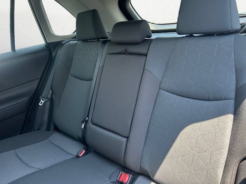 Used 2025 Toyota RAV4 XLE w/ Convenience Package AWD/4WD image 9