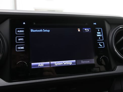 Used 2016 Toyota Tacoma TRD Off-Road image 44