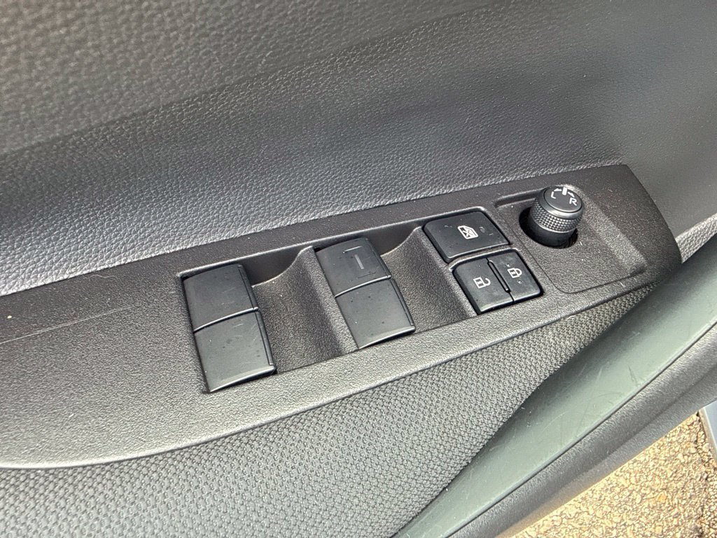 Used 2025 Toyota Corolla LE w/ Convenience Package FWD image 25