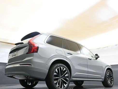 New 2026 Volvo XC90 B6 Plus w/ Protection Package Premier image 43