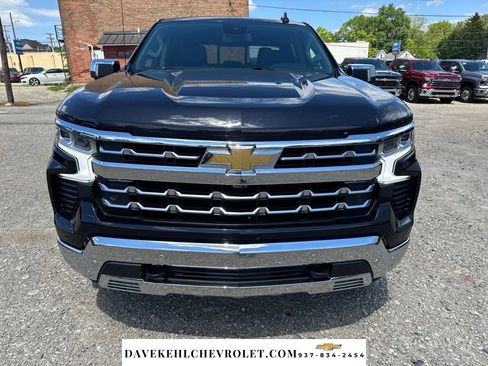 Used 2022 Chevrolet Silverado 1500 LTZ w/ LTZ Premium Package AWD/4WD image 6