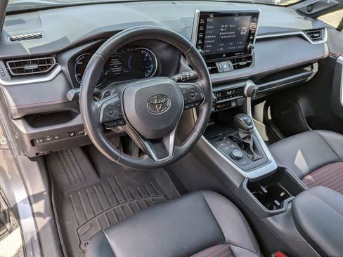 Used 2022 Toyota RAV4 XSE w/ Weather Package AWD/4WD image 10