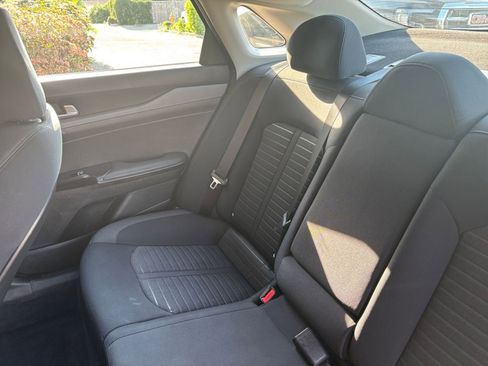 Used 2025 Kia K5 LXS FWD image 39