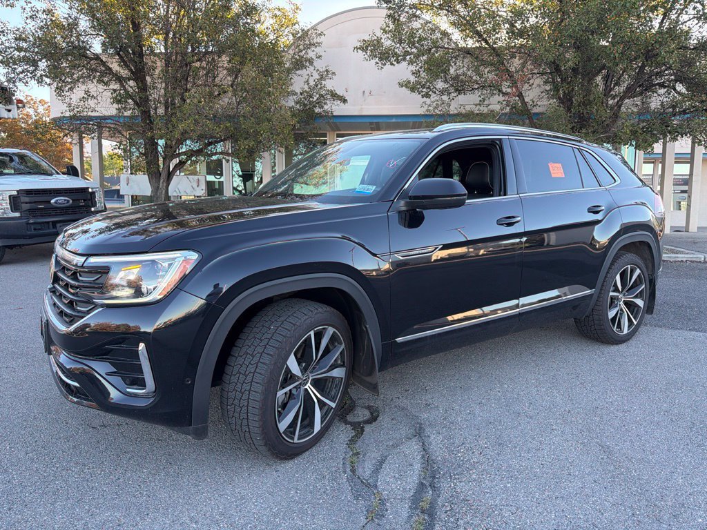 Used 2024 Volkswagen Atlas Cross Sport SEL Premium R-Line AWD/4WD image 14