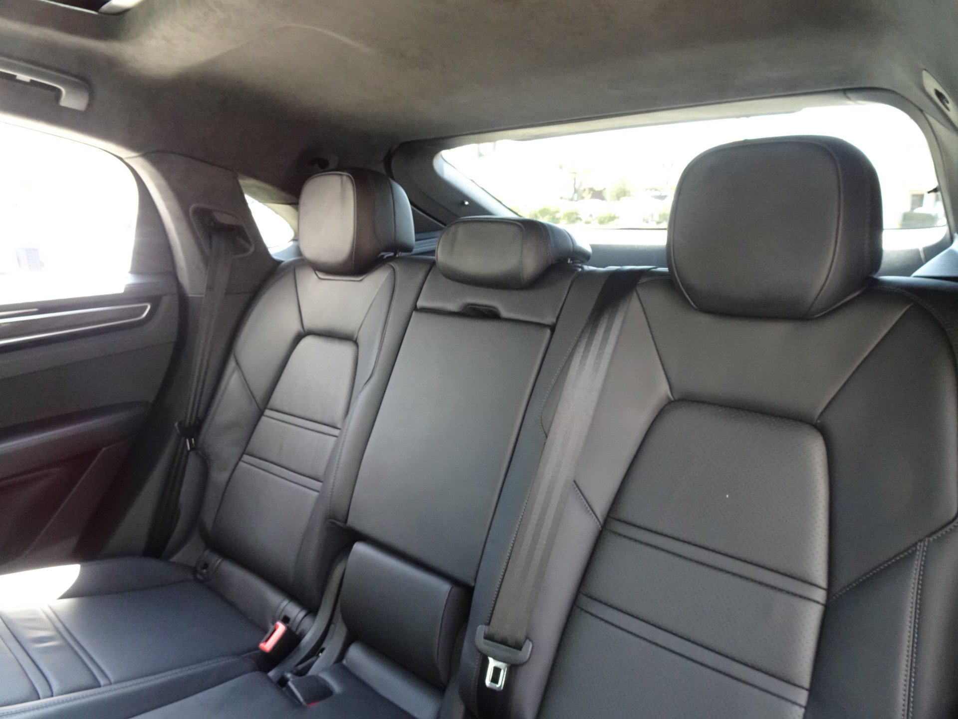 Used 2023 Porsche Cayenne Turbo w/ Premium Package Plus (PI3) AWD/4WD image 16