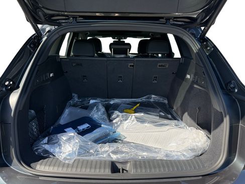New 2027 Audi Q6 e-tron Premium AWD/4WD image 17