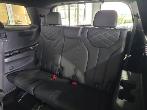 Used 2022 Hyundai Palisade Calligraphy image 24