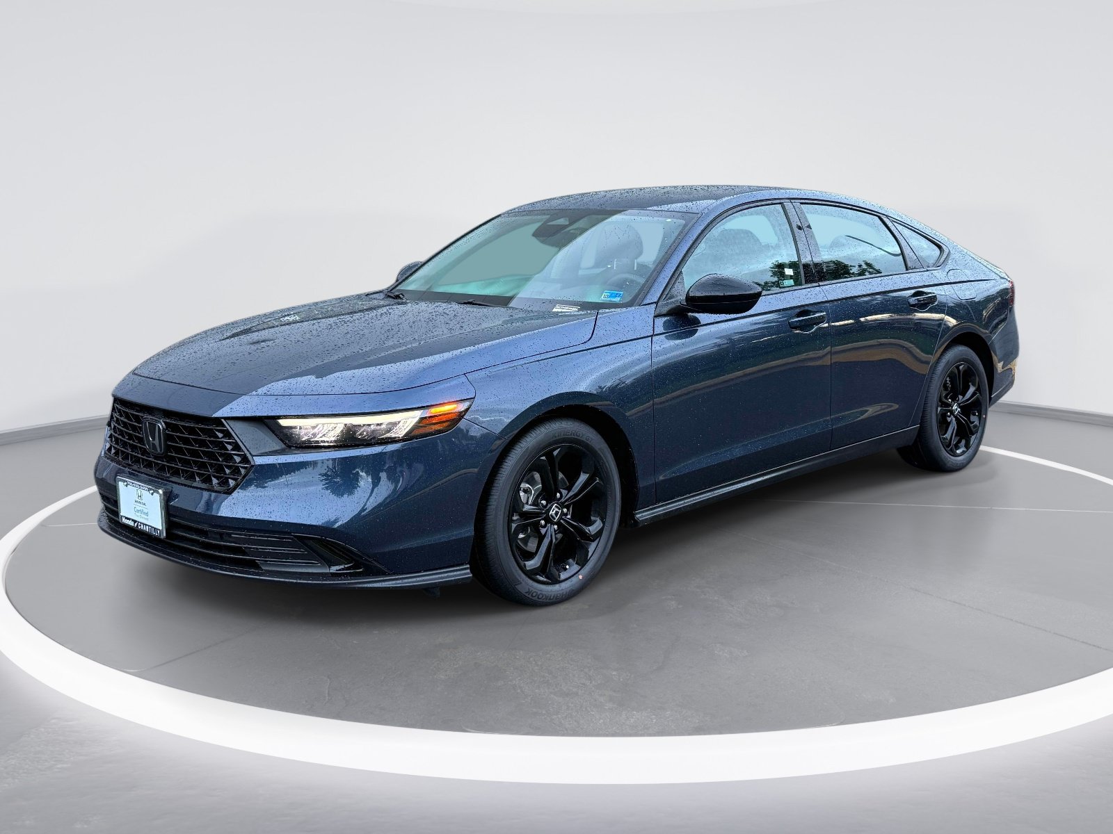 Certified 2025 Honda Accord SE image 5