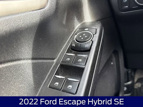 Used 2022 Ford Escape SE w/ Cold Weather Package image 26