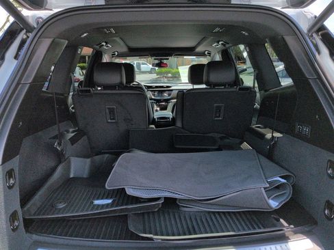 Used 2024 Cadillac XT6 Sport w/ LPO, ONYX Package AWD/4WD image 13