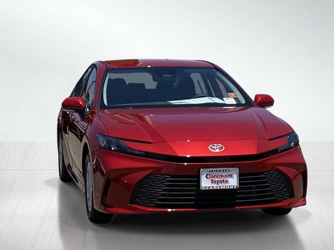 Used 2026 Toyota Camry LE w/ Convenience Package FWD image 13