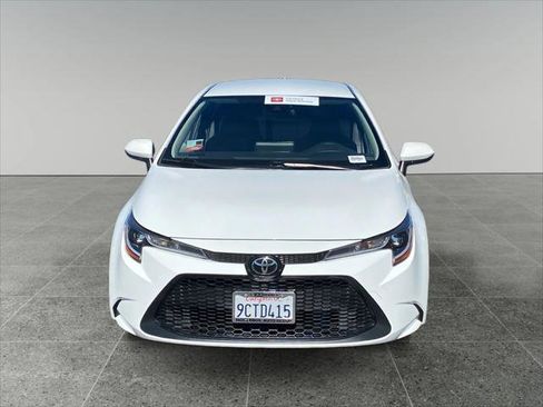 Certified 2022 Toyota Corolla LE image 8