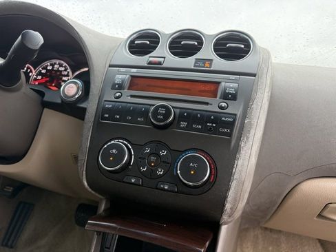 Used 2010 Nissan Altima 2.5 S w/ Convenience Pkg image 8