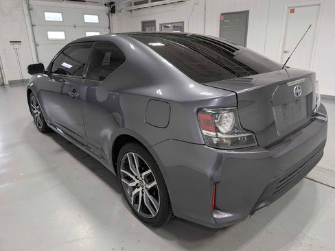 Used 2015 Scion tC FWD image 9