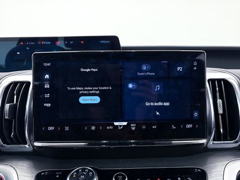 Used 2025 Ford Expedition Platinum image 25