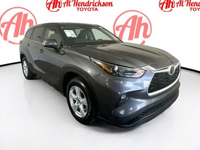 Used 2023 Toyota Highlander LE