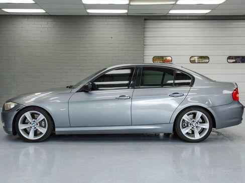 Used 2011 BMW 335i Sedan image 4