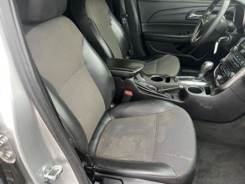 Used 2015 Chevrolet Malibu LT w/ Power Convenience Package image 26