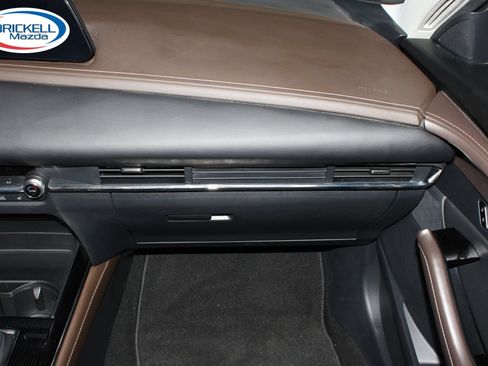 Used 2023 MAZDA CX-30 AWD 2.5 S w/ Premium Package image 18