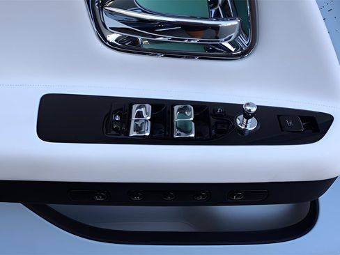 New 2025 Rolls-Royce Spectre w/ Spectre Launch Package image 16