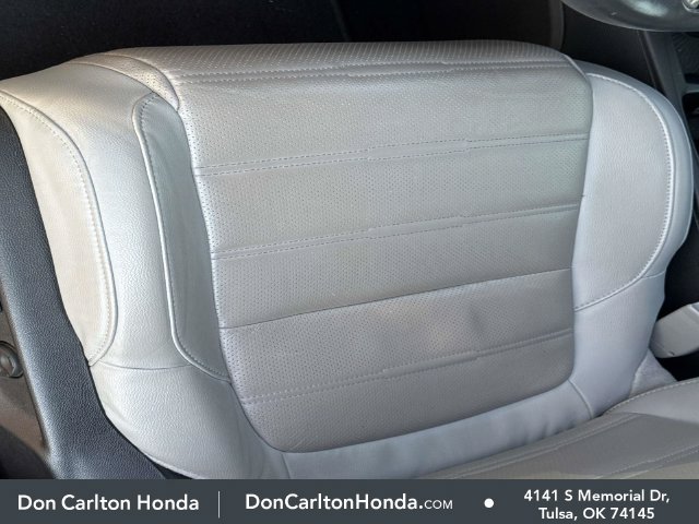 Used 2019 Honda CR-V Touring image 8