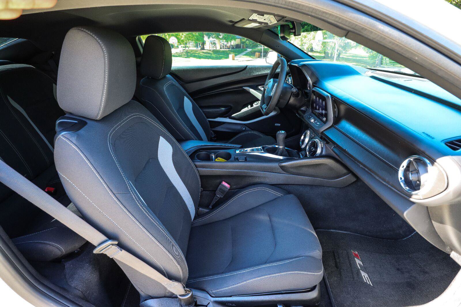 Used 2019 Chevrolet Camaro LT w/ 1LE Track Performance Package RWD image 33