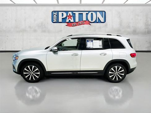 Used 2022 Mercedes-Benz GLB 250 image 4