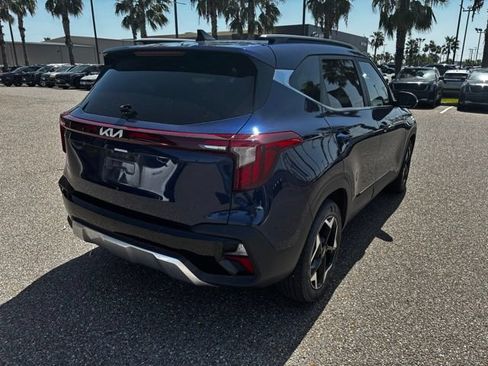Used 2024 Kia Seltos EX FWD image 6