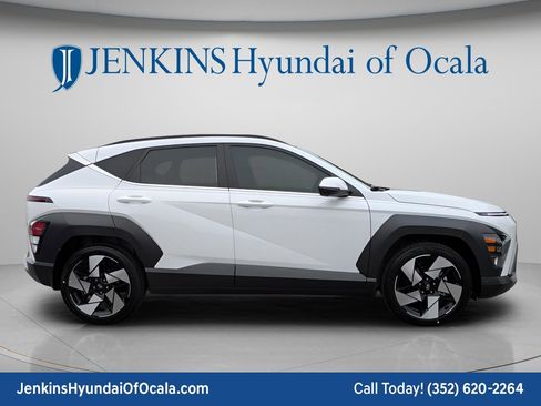 New 2026 Hyundai Kona Limited FWD image 3