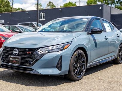 New 2025 Nissan Sentra SR w/ Midnight Edition