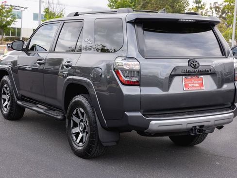 Used 2019 Toyota 4Runner TRD Off-Road AWD/4WD image 7
