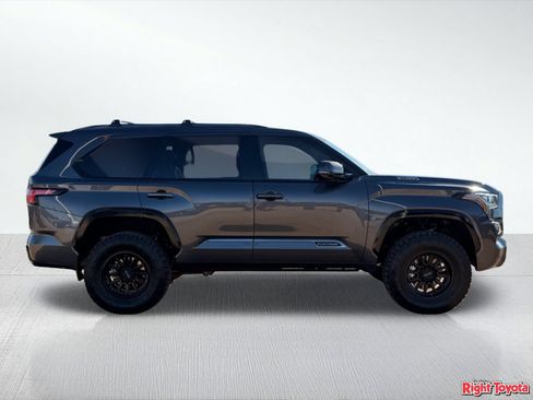New 2026 Toyota Sequoia Platinum AWD/4WD image 8