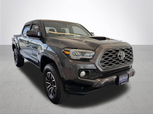 Used 2023 Toyota Tacoma TRD Sport w/ Black Out Package (TMS) AWD/4WD image 5