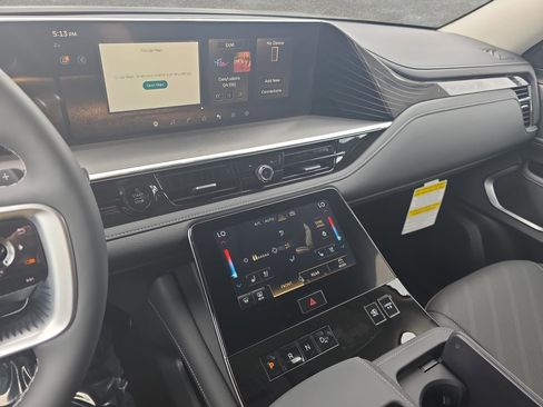 New 2026 INFINITI QX80 Luxe image 20