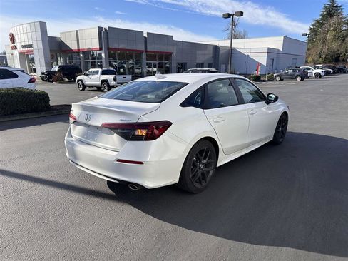 Used 2025 Honda Civic Sport image 13