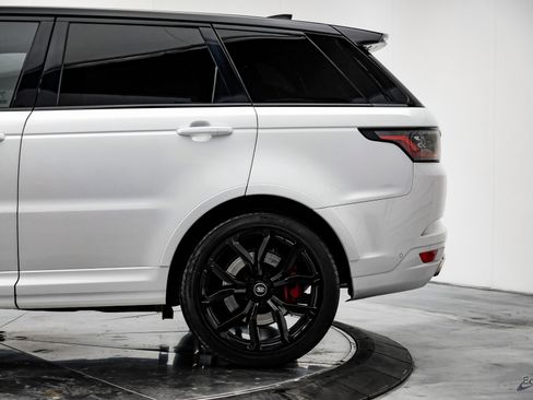 Used 2020 Land Rover Range Rover Sport SVR image 7