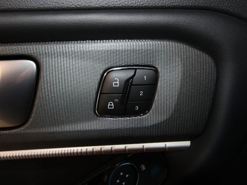 New 2026 Ford Explorer ST-Line w/ ST-Line Street Pack image 8